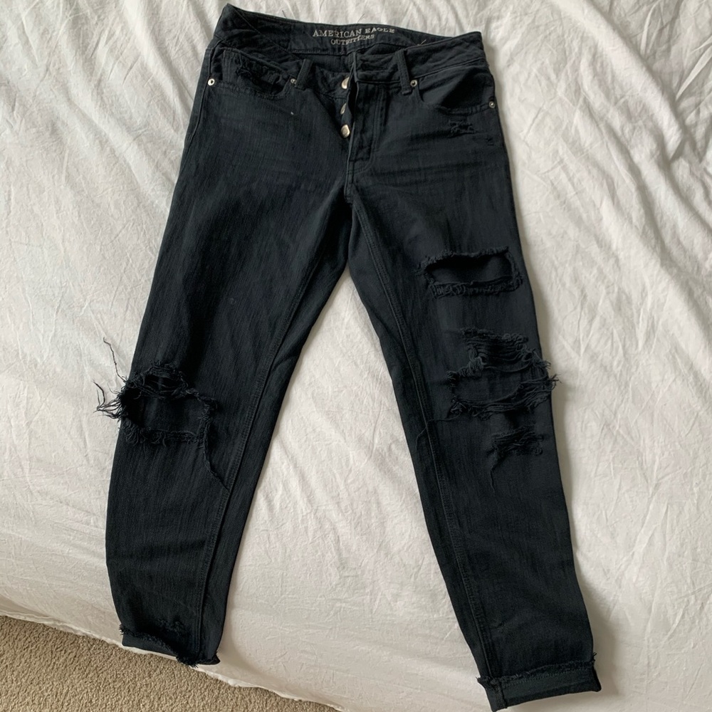 Ripped black jean